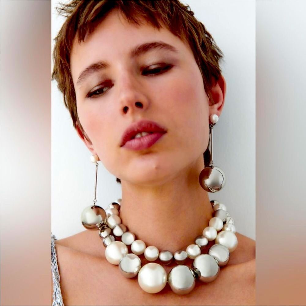 New! Zara Ball Bead Necklace